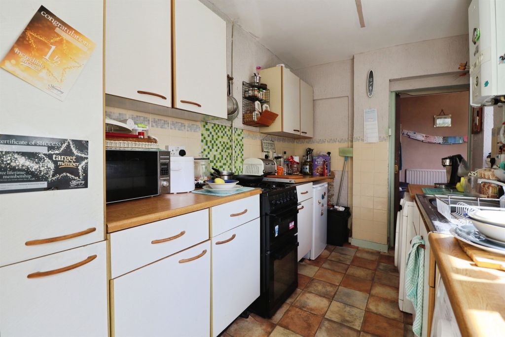 Property photo 2 of 17