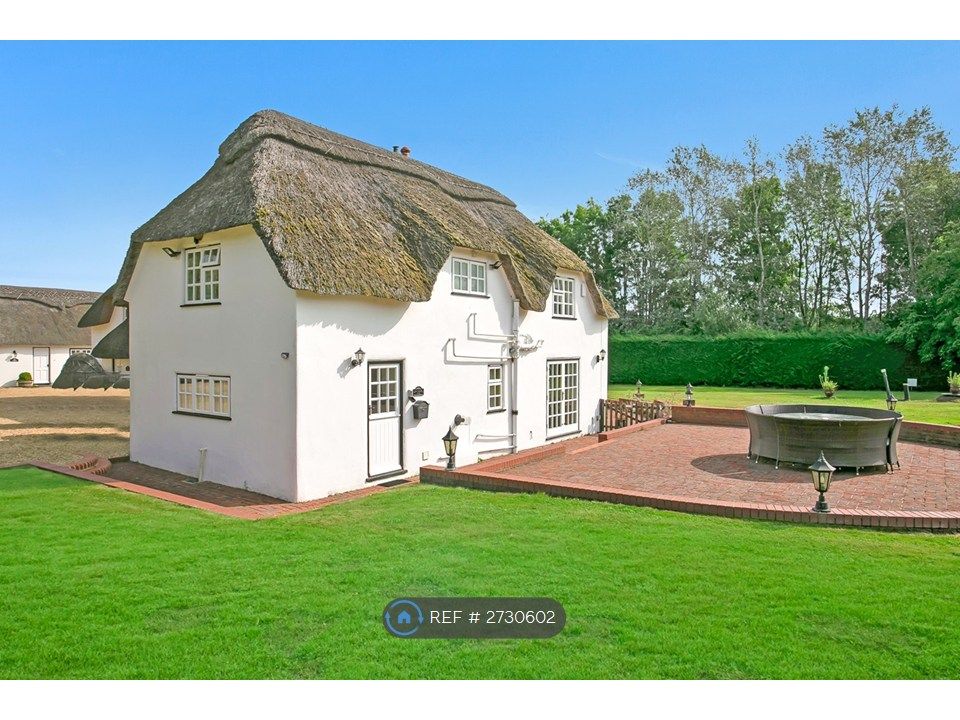 Property photo 2 of 22 Great  Outside Space