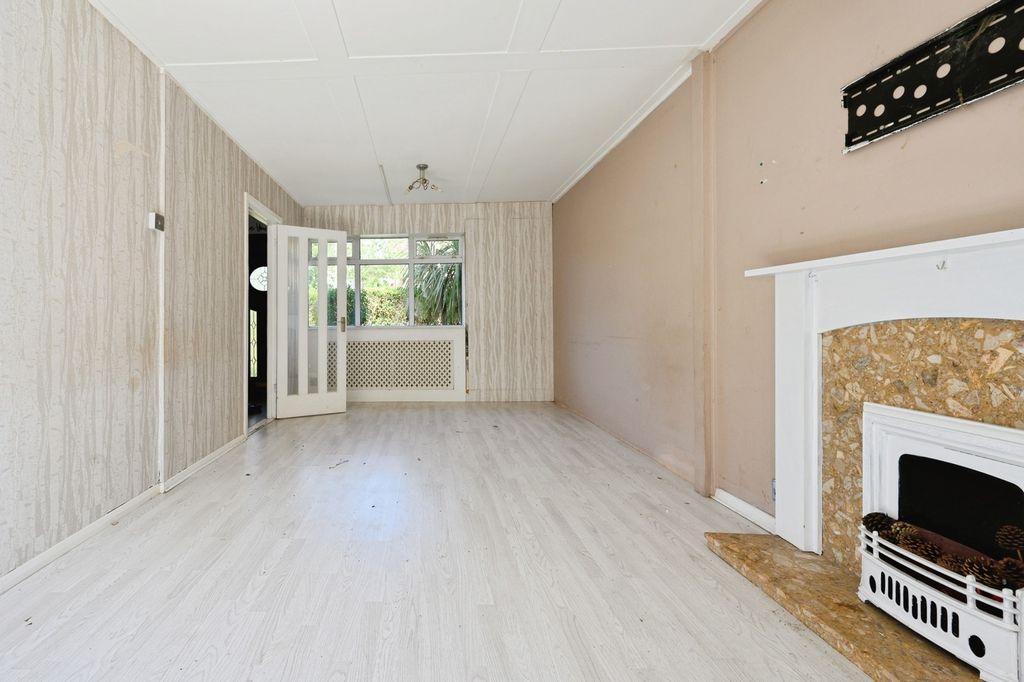 Property photo 2 of 20 Pbox-Img.Jpg