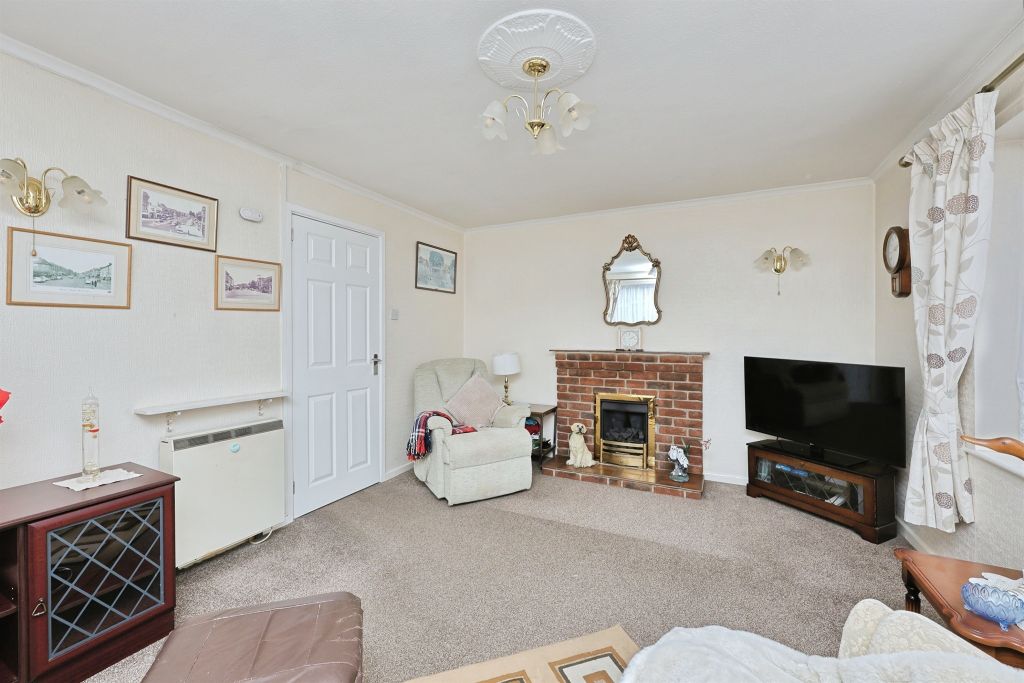 Property photo 3 of 18