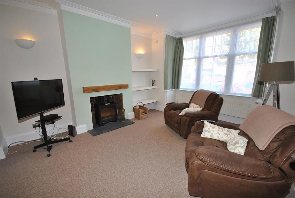 Property photo 3 of 23