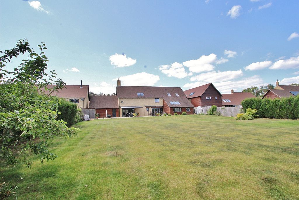 Property photo 1 of 25