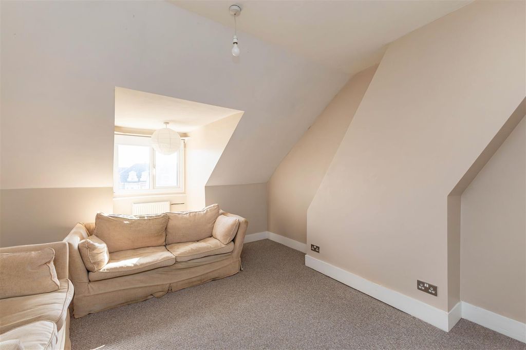 Property photo 2 of 13 Img_3071.Jpg