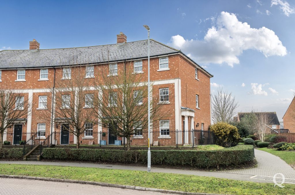 Property photo 1 of 21 0B8d8172-4c9E-4c5...