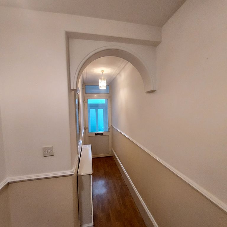 Property photo 3 of 45