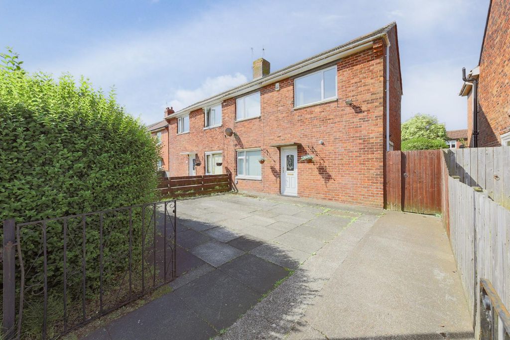 Property photo 1 of 13 External
