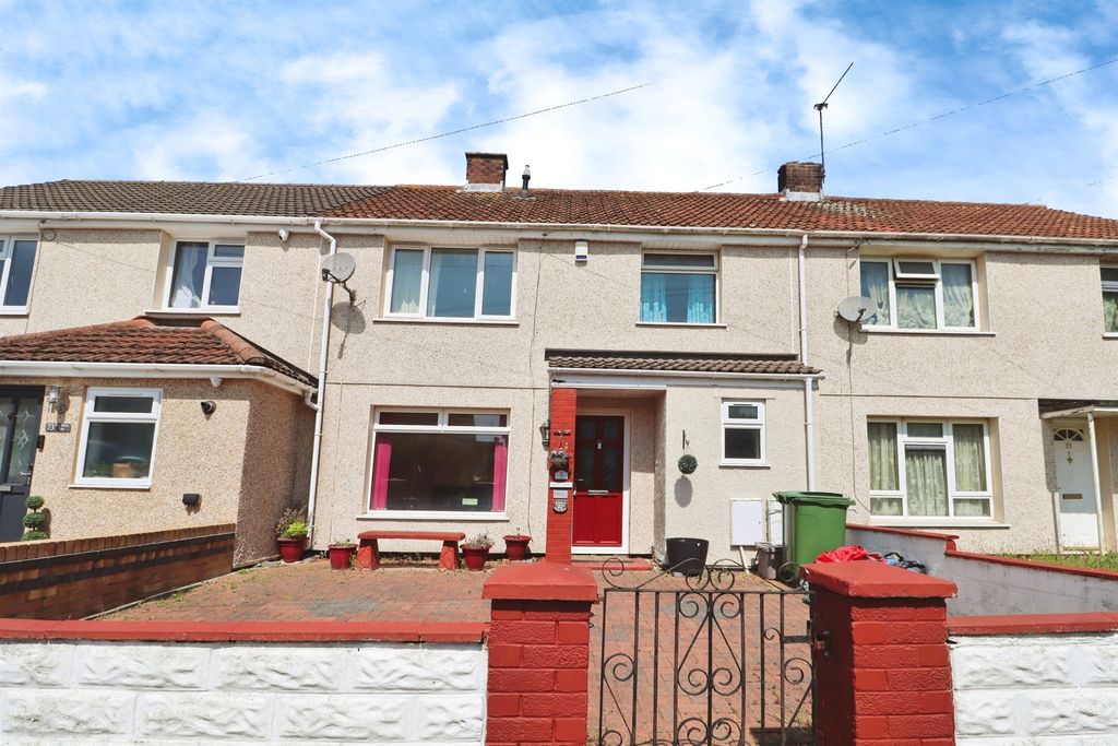 Property photo 1 of 12