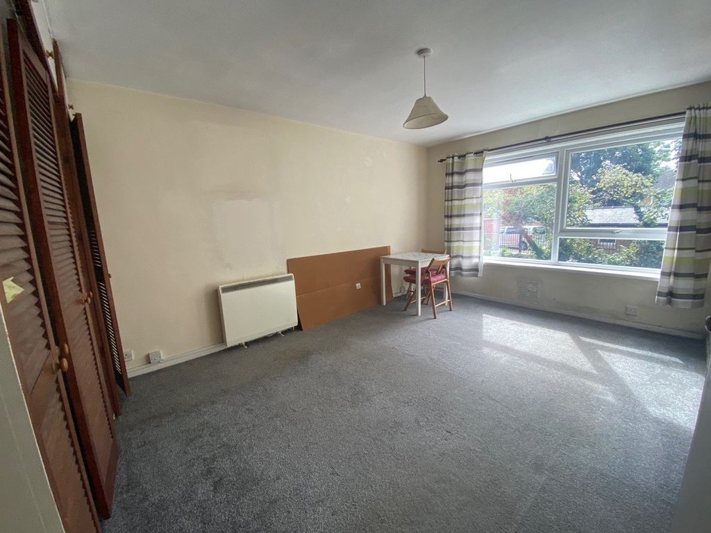 Property photo 2 of 6 Gallery