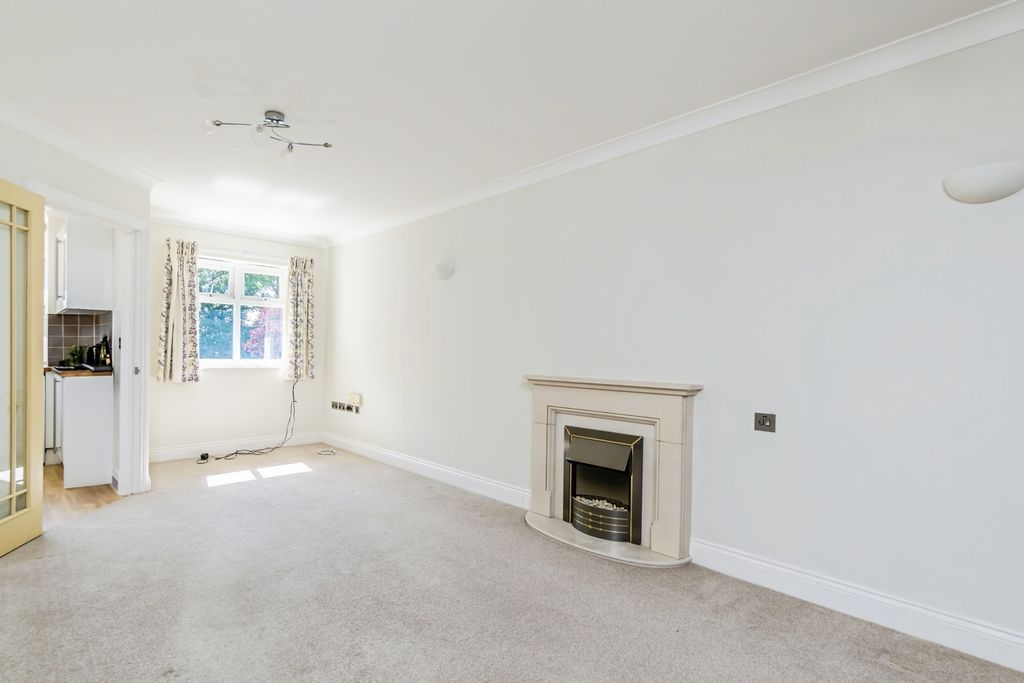 Property photo 3 of 17 Photo
