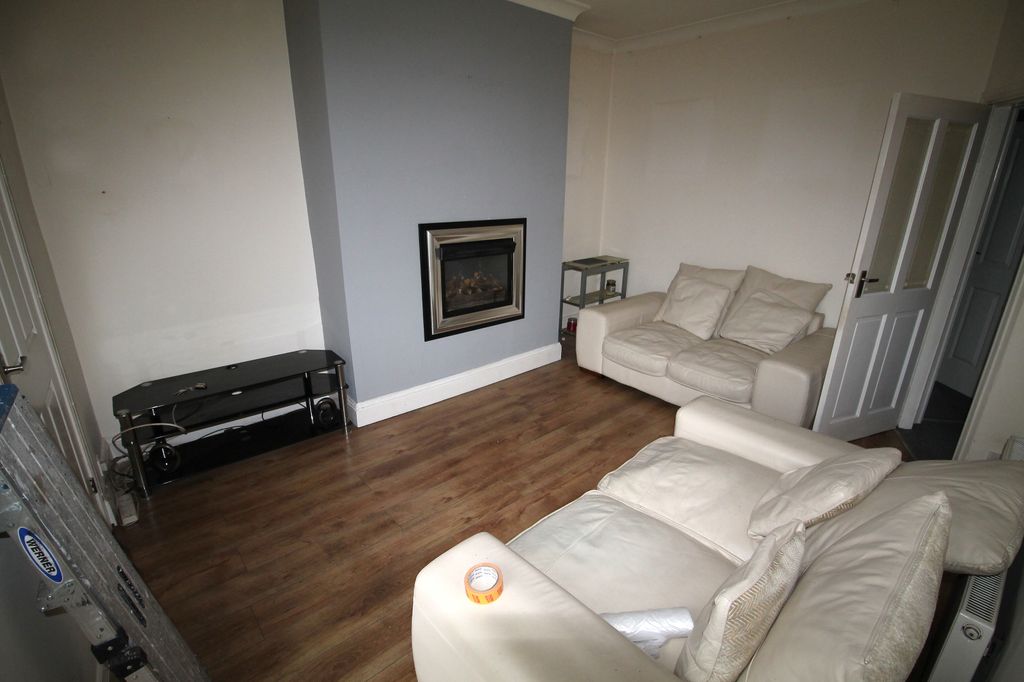 Property photo 3 of 9 Img_2671