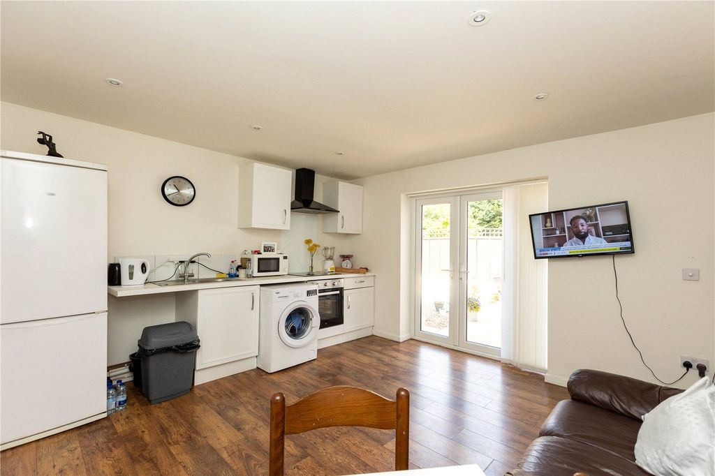 Property photo 3 of 25 Picture No. 09
