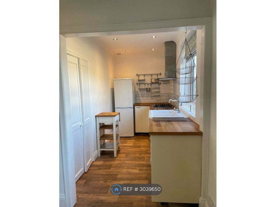 Property photo 2 of 15 Kitchen