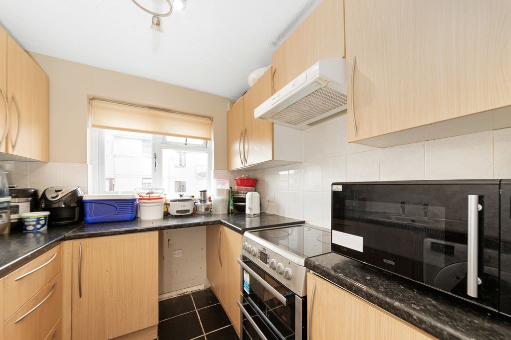 Property photo 2 of 18 Img_0843