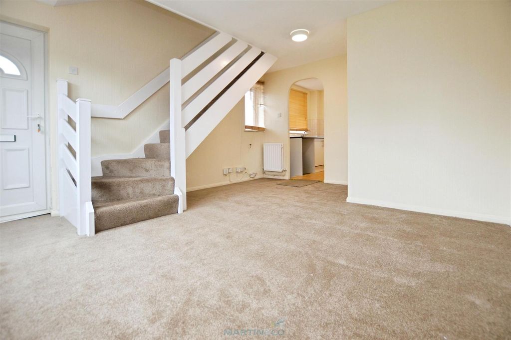 Property photo 2 of 13