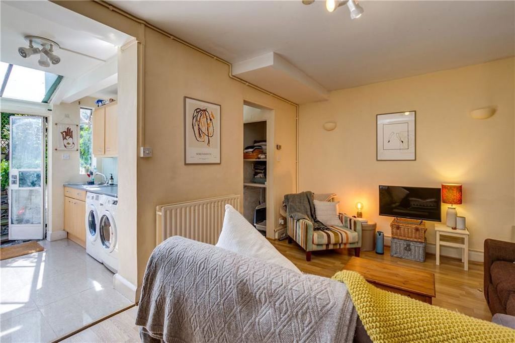 Property photo 2 of 5