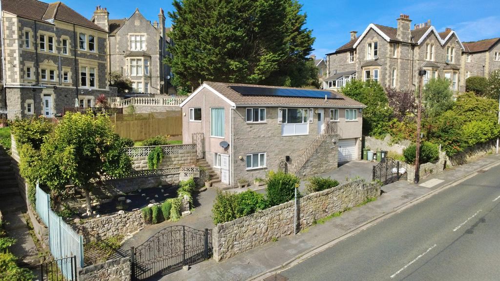 Property photo 1 of 35 Front