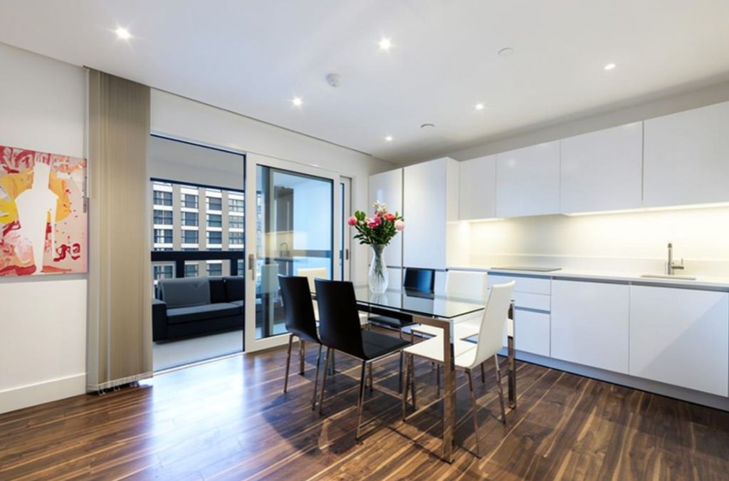 Property photo 2 of 8