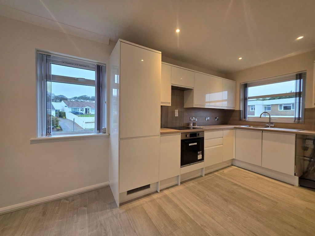 Property photo 2 of 11 Image