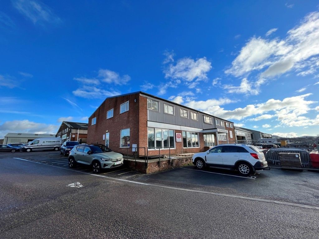 Property photo 2 of 12 Photo 2