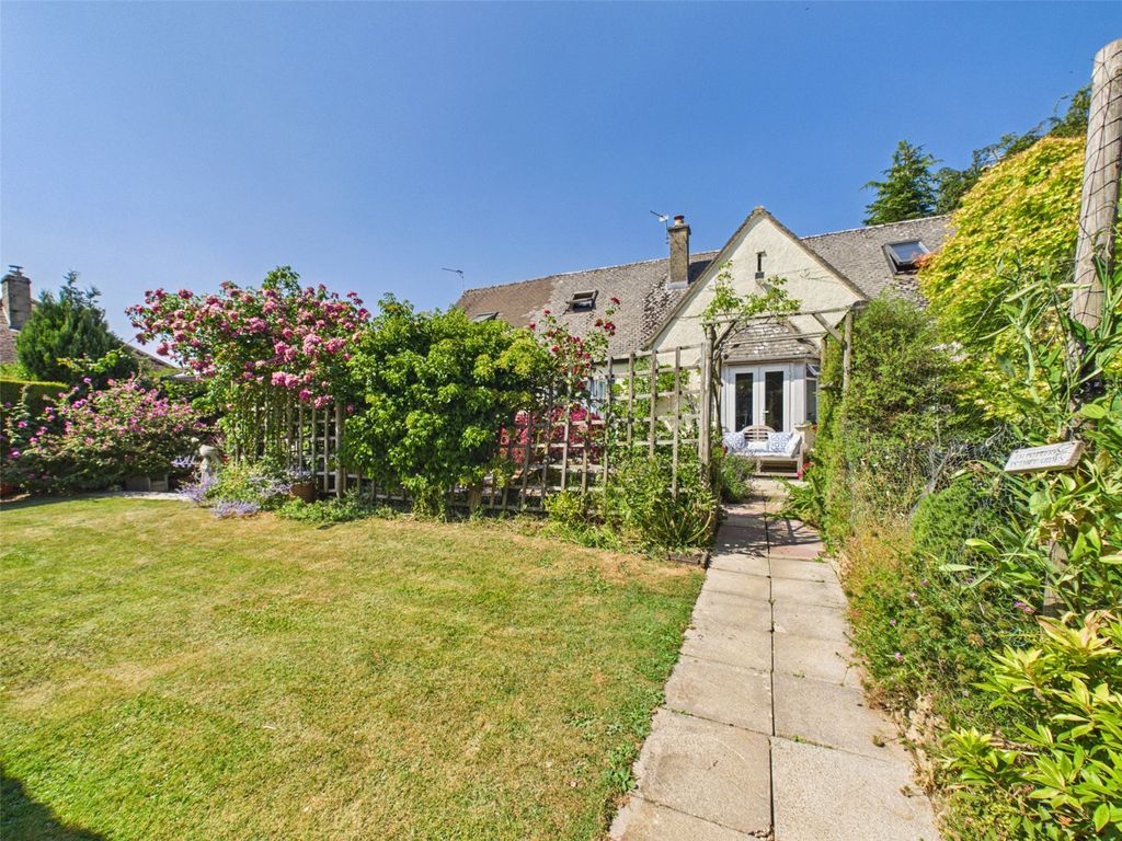 Property photo 1 of 29 Picture No. 27