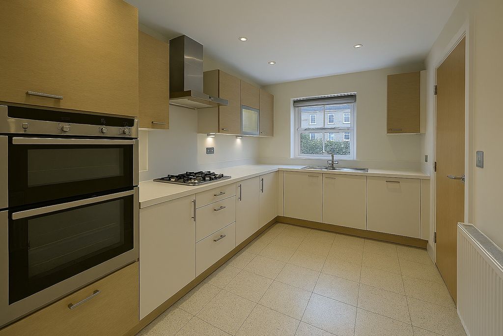 Property photo 2 of 16 Kitchen