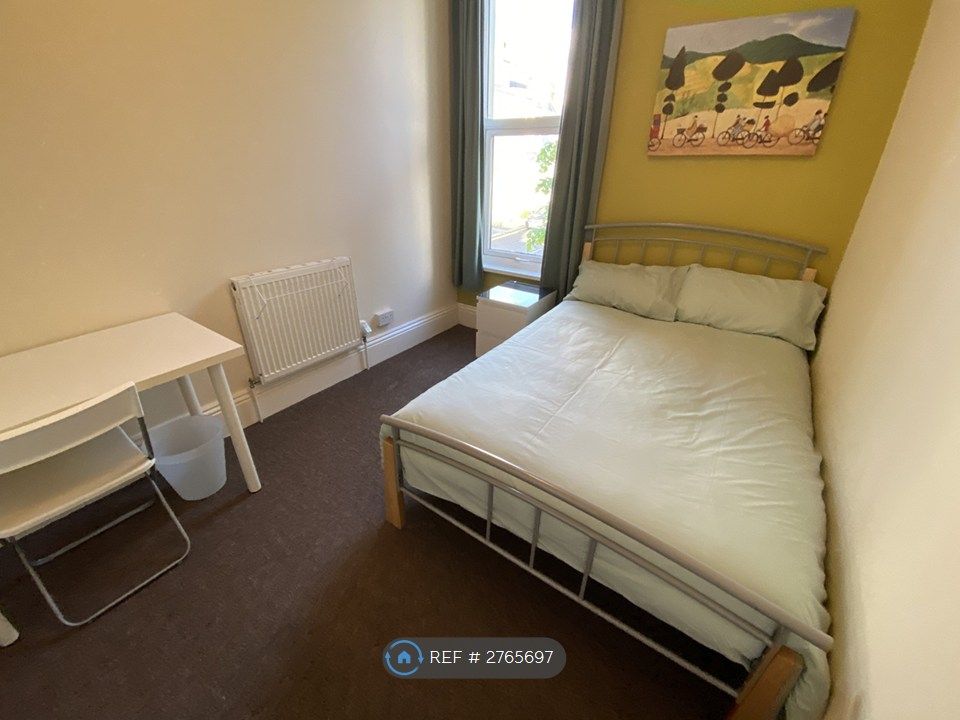 Property photo 2 of 9