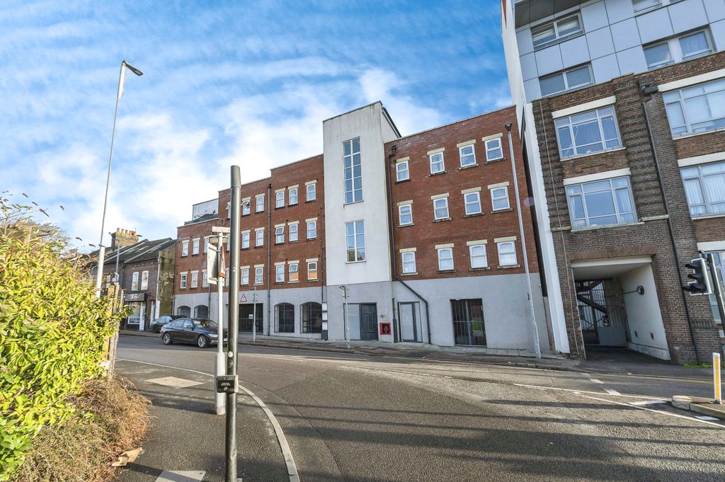 Property photo 1 of 9 Bedfordroad-28