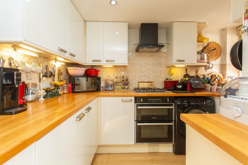 Property photo 3 of 13 Picture 3