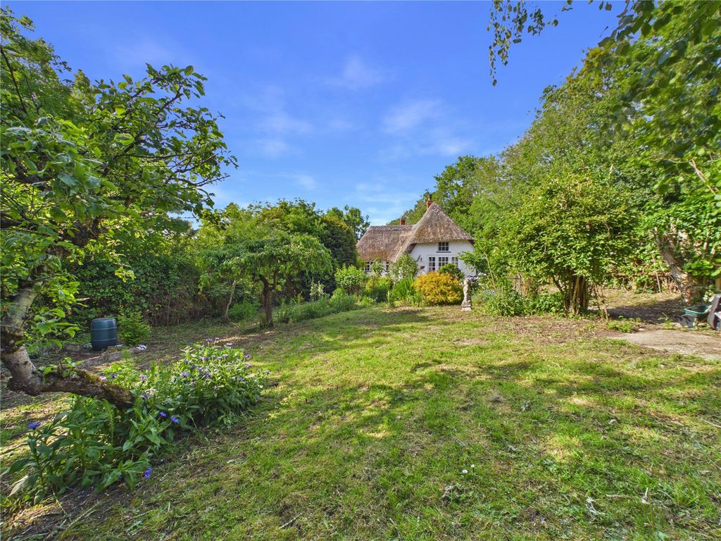 Property photo 2 of 16 Picture No. 18