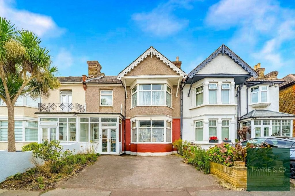 Property photo 1 of 19