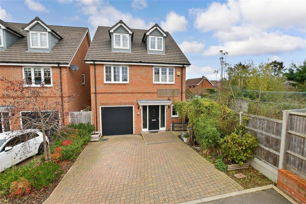 Property photo 3 of 15 External (Web)