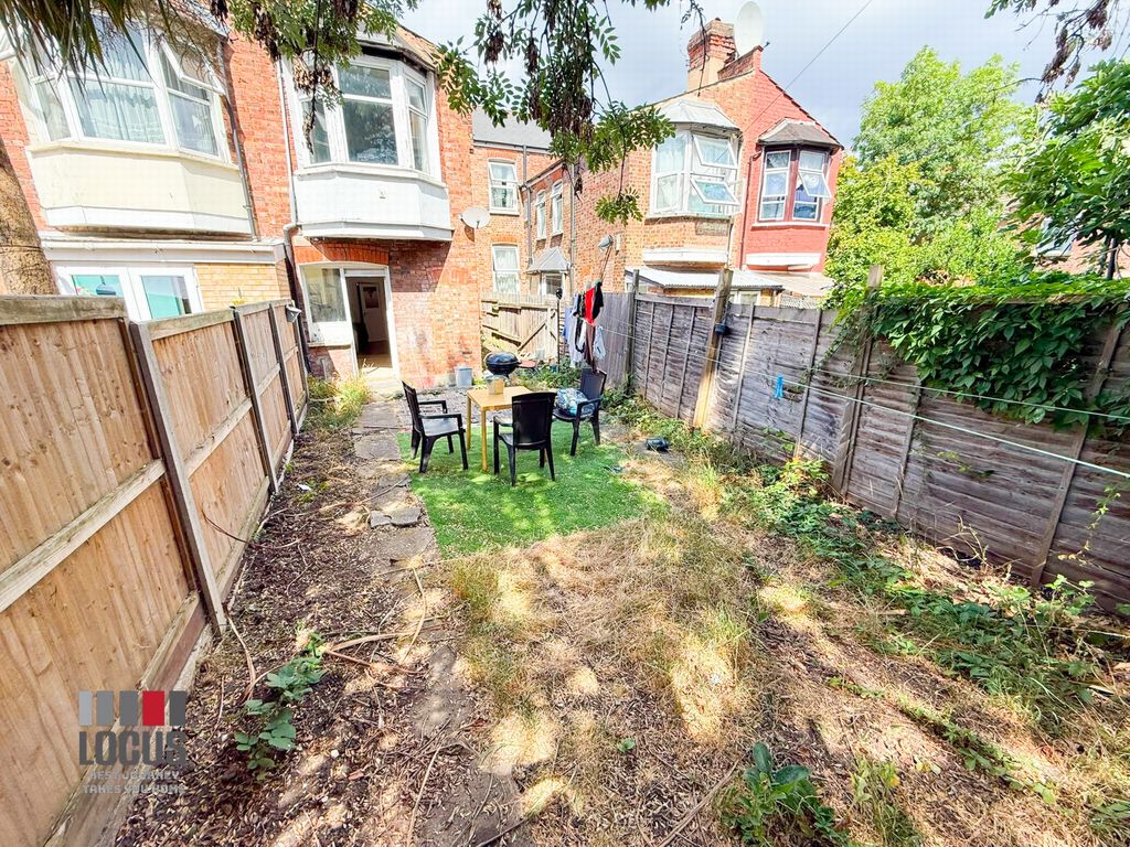 Property photo 3 of 12 Photo 2