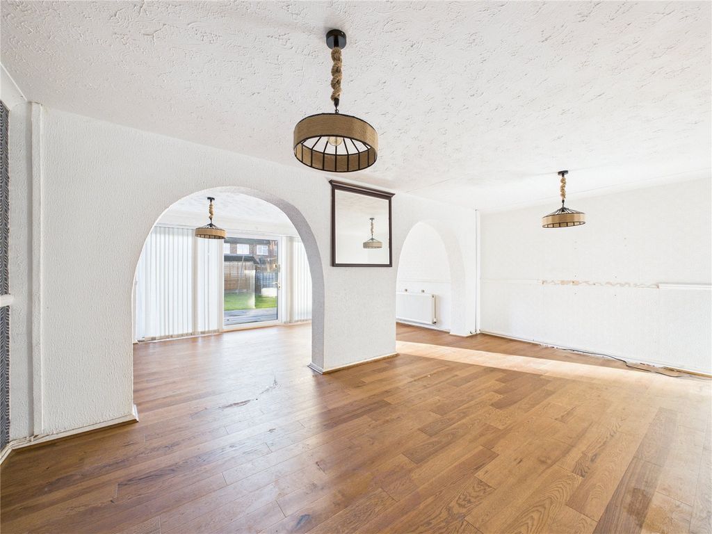 Property photo 3 of 10 Picture No. 07