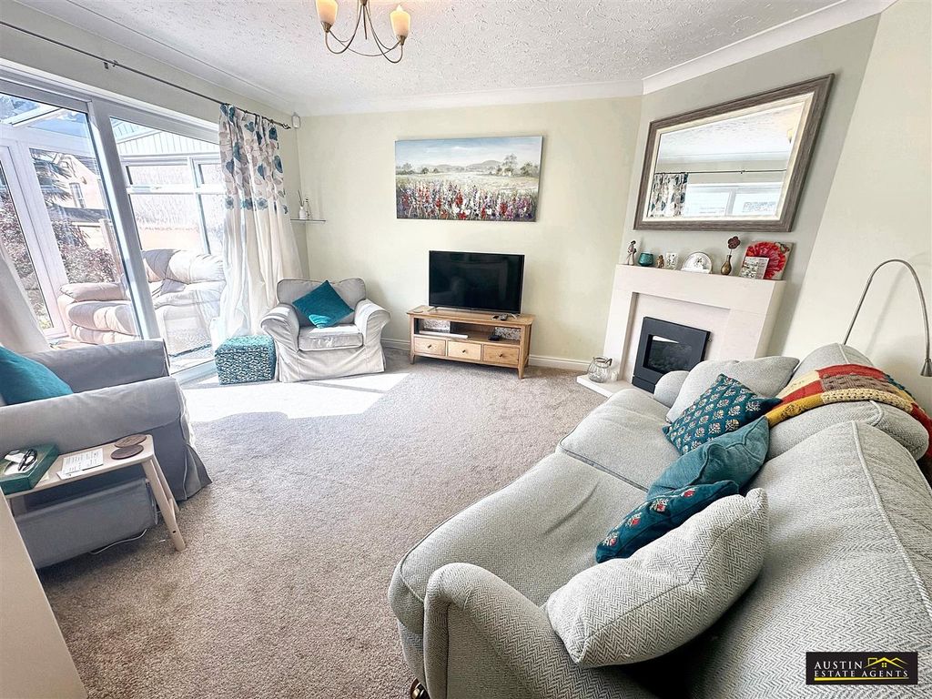 Property photo 3 of 21