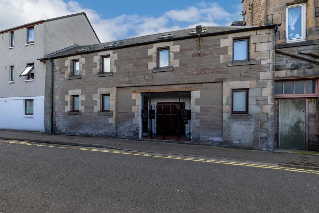 Property photo 1 of 17 11B, Low Street Perth-32.Jpg