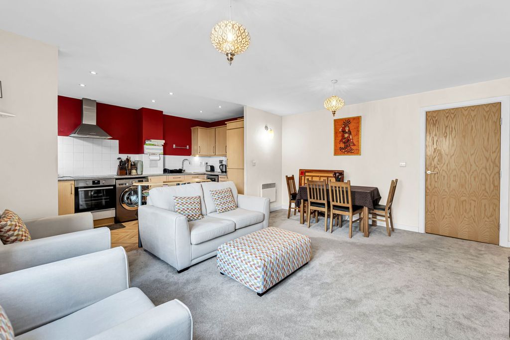 Property photo 2 of 14