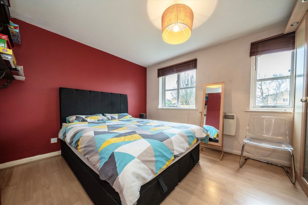 Property photo 2 of 4