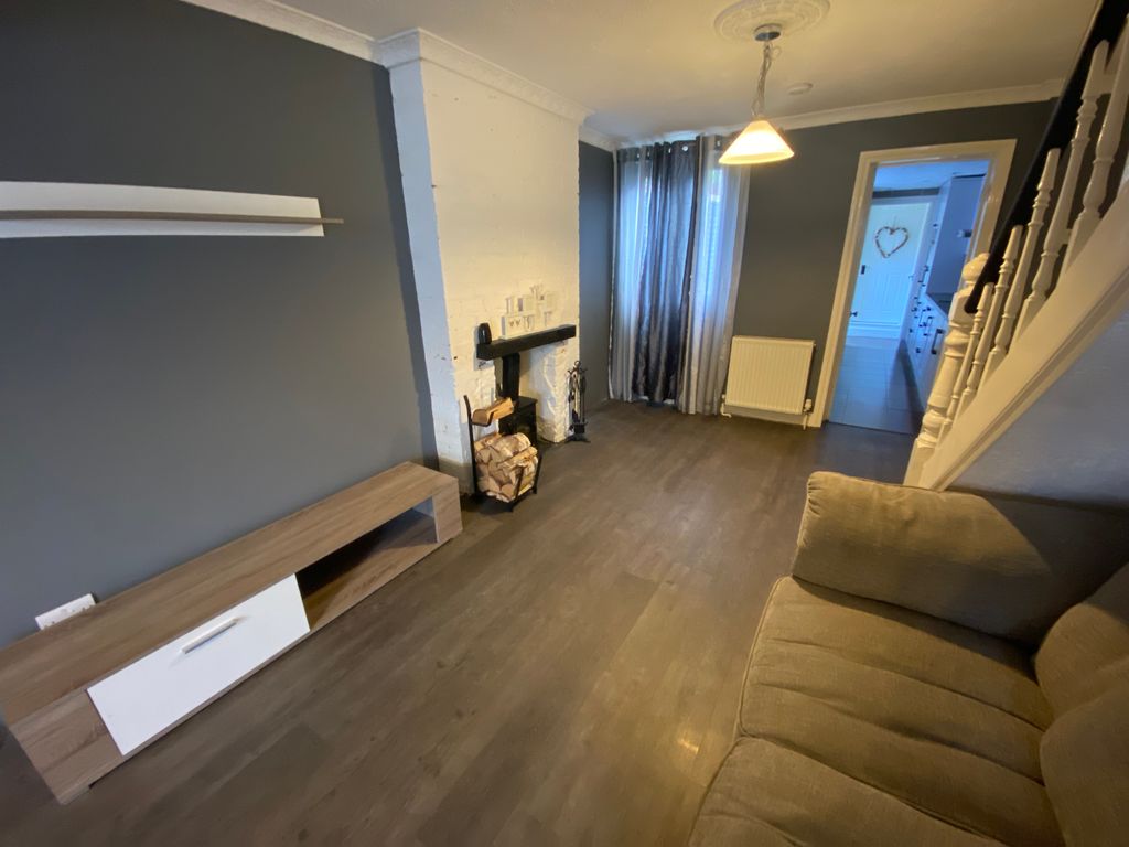 Property photo 2 of 19 Annex