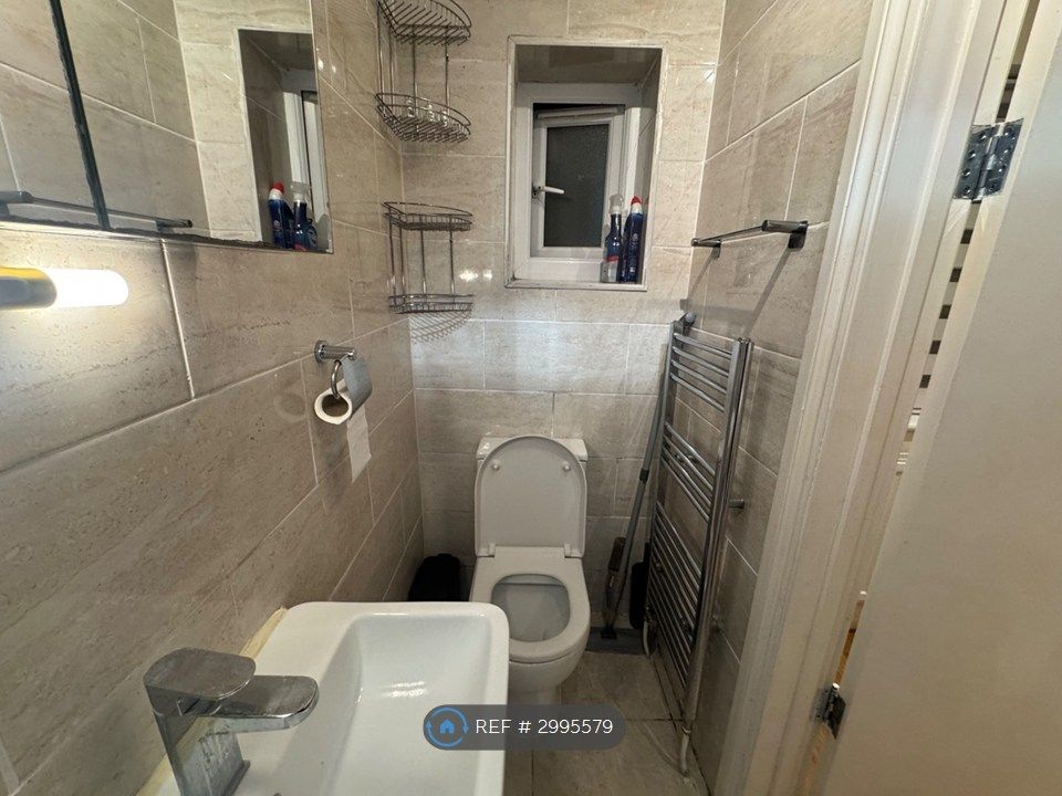 Property photo 3 of 4