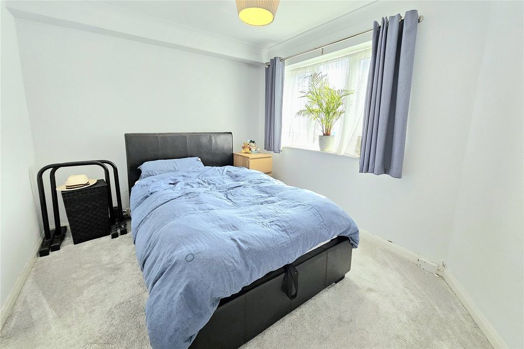 Property photo 2 of 7 Picture No. 06