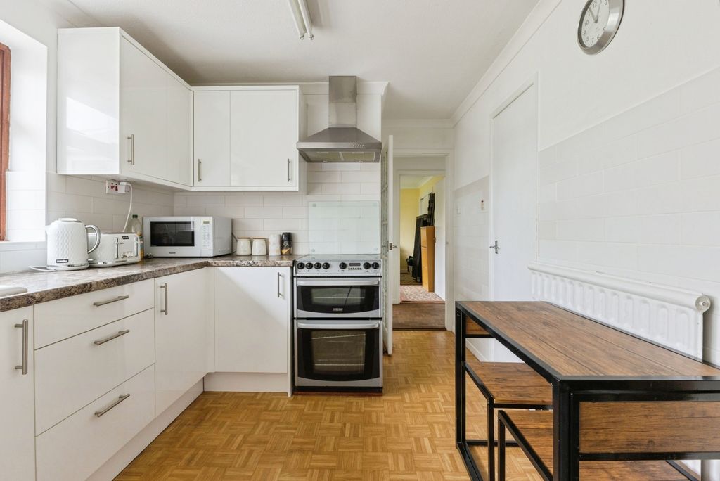 Property photo 2 of 17 Pbox-Img.Jpg