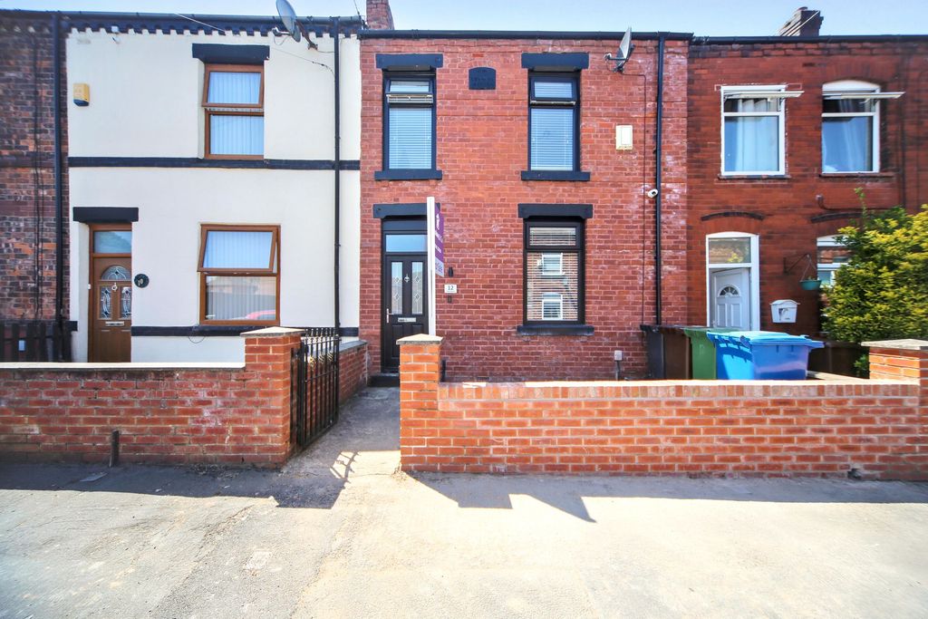 Property photo 1 of 25