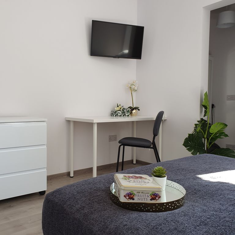 Property photo 2 of 7 Room