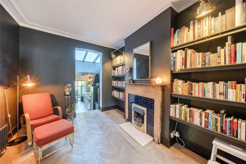 Property photo 3 of 25 Picture No. 64