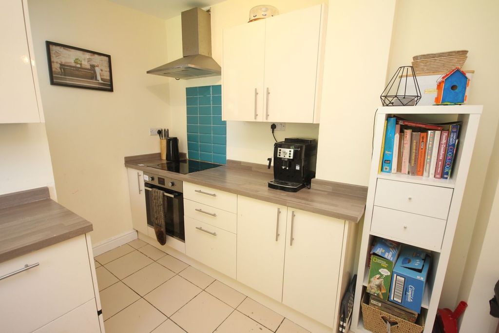 Property photo 3 of 15
