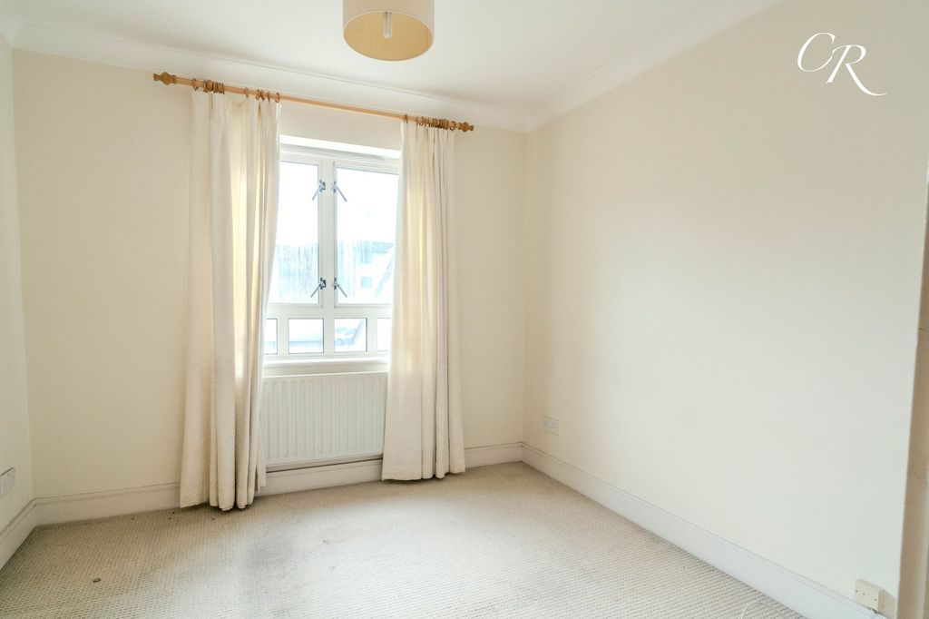 Additional image 8 of 2 bed flat for saleSherborne Street, Cheltenham Town Centre GL52