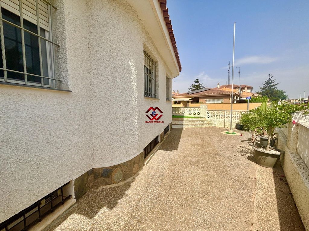 Property photo 3 of 39
