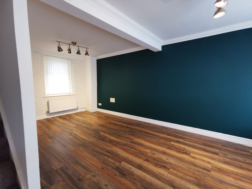 Property photo 2 of 17 Photo 1