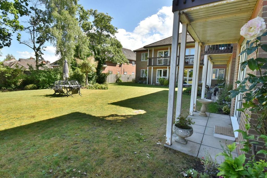 Property photo 2 of 13
