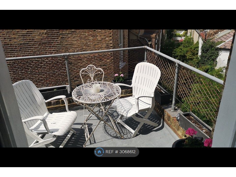 Property photo 3 of 14 Terrace